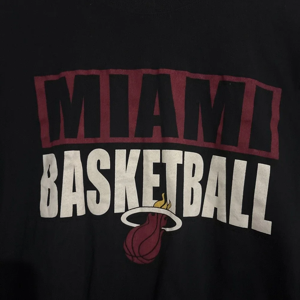 Women's /men's Large‎ Black Basketball Miami Heat XL T Shirt 47